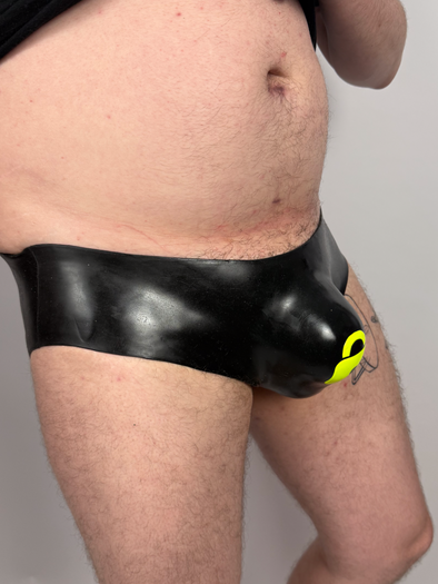 Bulge briefs (G-Pawz)