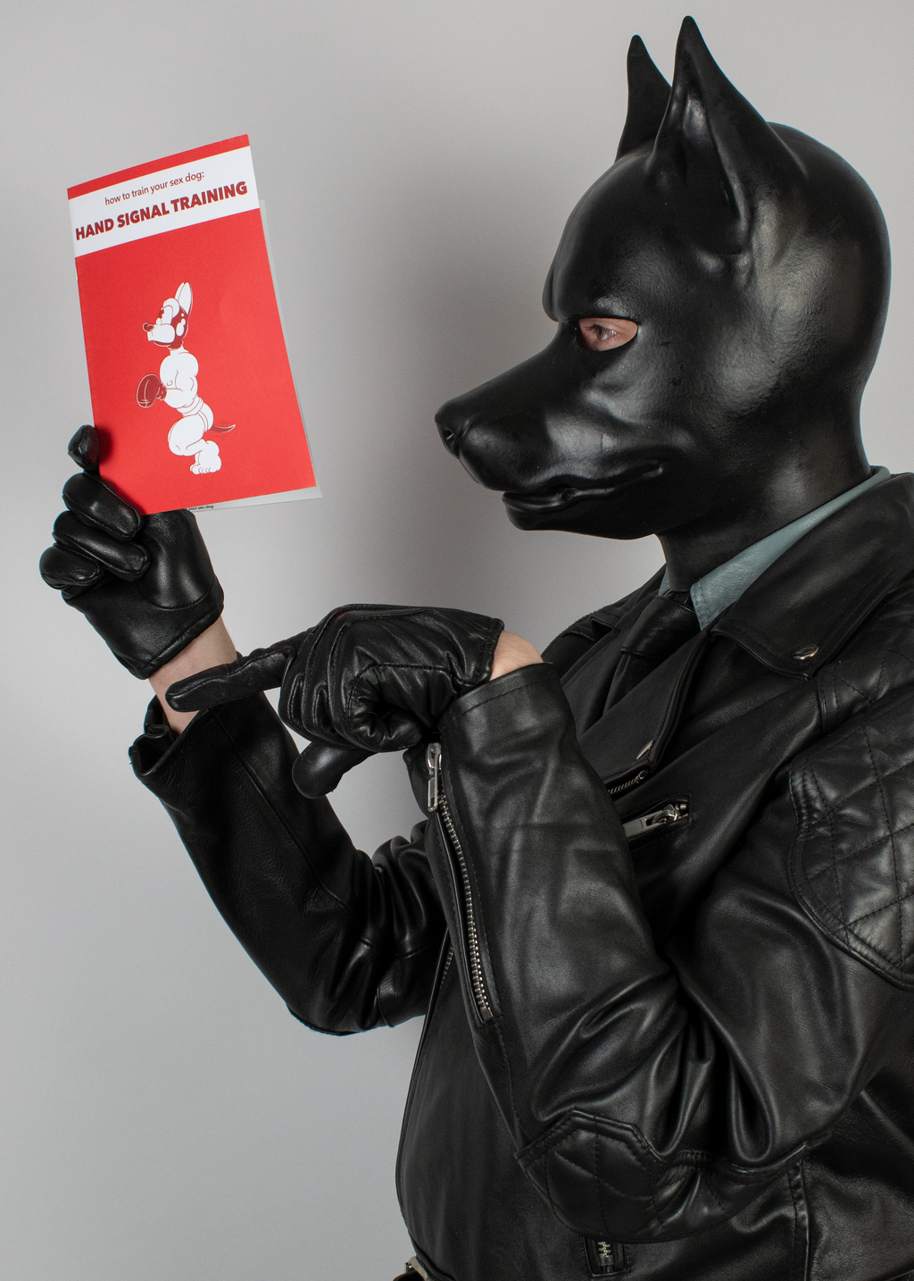 Hand Signal Training (A5 Zine)