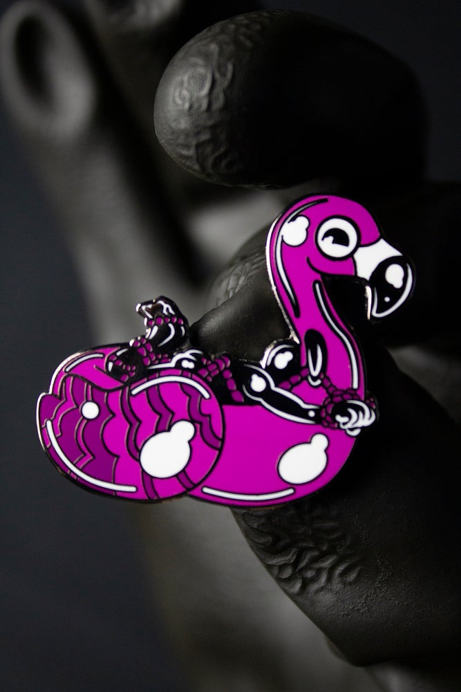 Flamingo Gimp (Enamel Pin)